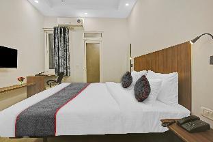 townhouse golden frame near sec 62 noida