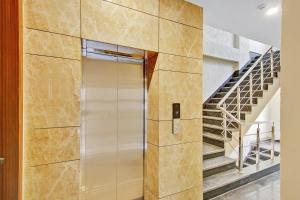 townhouse golden frame near sec 62 noida
