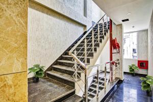 townhouse golden frame near sec 62 noida