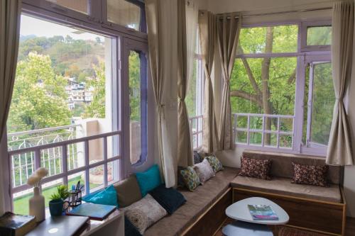 pop mohija homestay