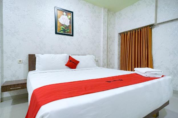 reddoorz plus jalan fl lumban tobing sibolga