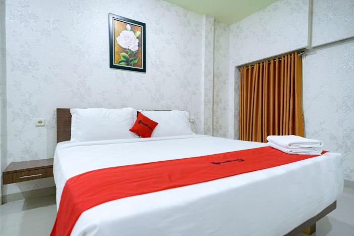 reddoorz plus jalan fl lumban tobing sibolga