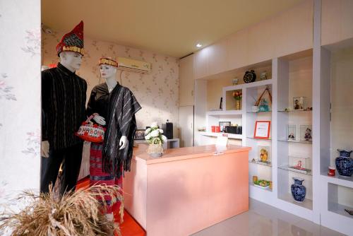 reddoorz plus jalan fl lumban tobing sibolga