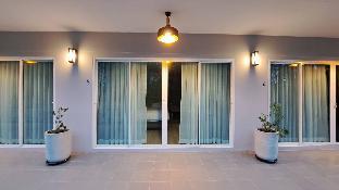 white jade villa resort