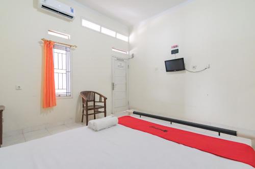 reddoorz syariah near tugu pandanwangi cianjur