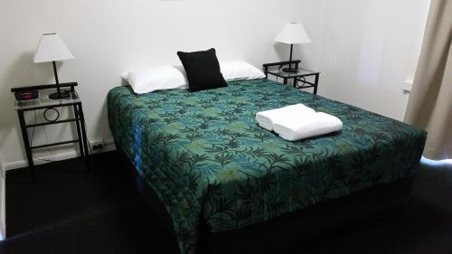 port denison motor inn