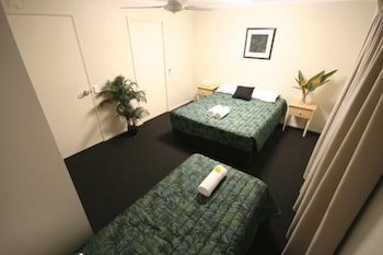 port denison motor inn
