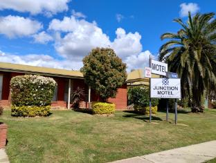 junction motel wagga