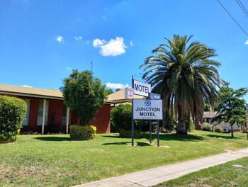 Junction Motel Wagga,Wagga Wagga>>Ashmont,2 star