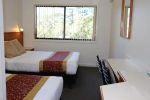 pioneer way motel
