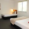 pioneer way motel
