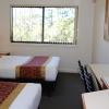 pioneer way motel
