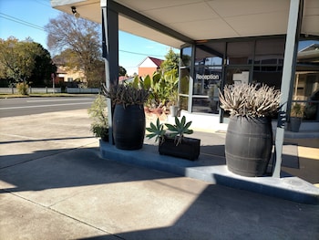 Country Motor Inn Singleton,New South Wales>>Hunter Valley,3 star