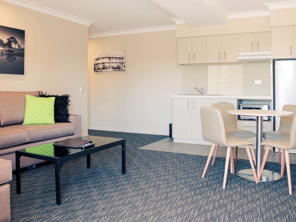 mercure orange
