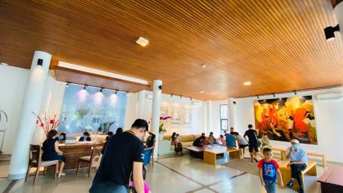 saint simeon resort villa owner