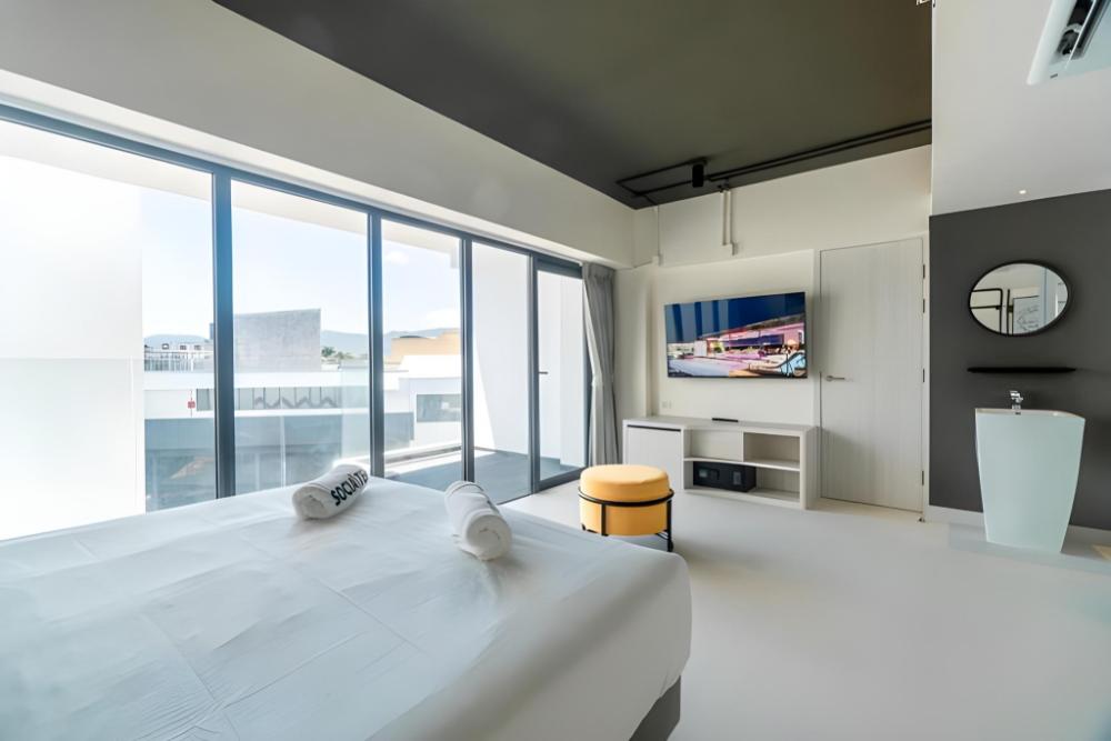 socialtel samui party hotel