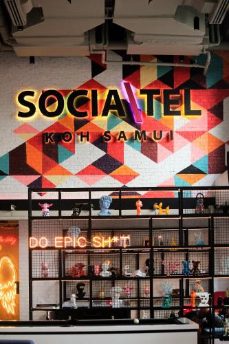 socialtel samui party hotel
