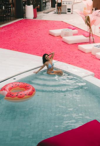 socialtel samui party hotel