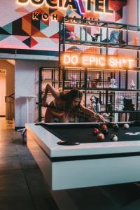 socialtel samui party hotel