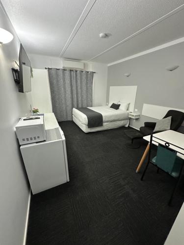 riviana motel