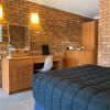 peter allen motor inn