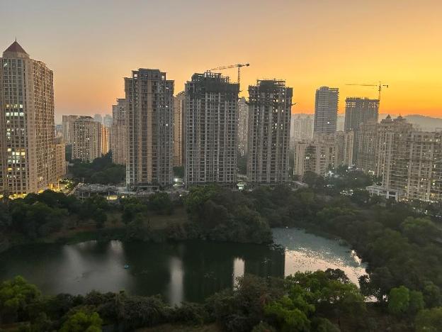 london studio apartment hiranandani thane