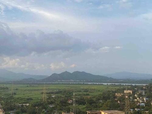 london studio apartment hiranandani thane