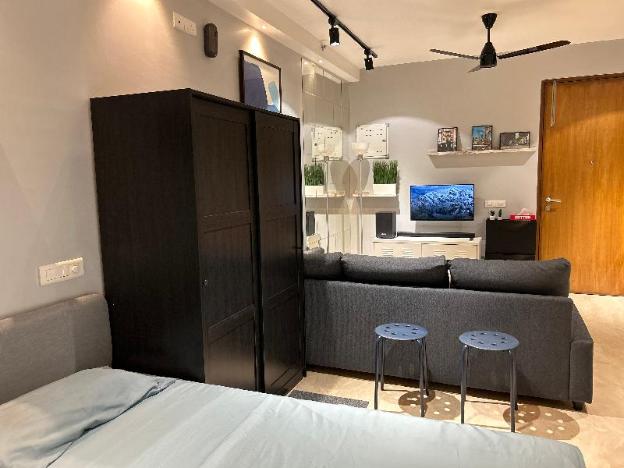 london studio apartment hiranandani thane