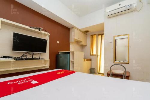 redliving apartemen green lake view ciputat pelangi rooms 1 tower e