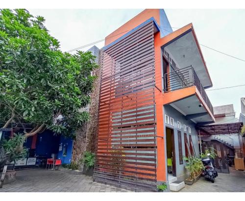kartini guest house near alun alun probolinggo