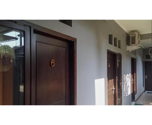 kartini guest house near alun alun probolinggo