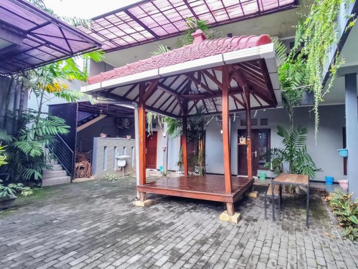 kartini guest house near alun alun probolinggo