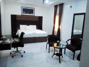 lucian exclusive hotel