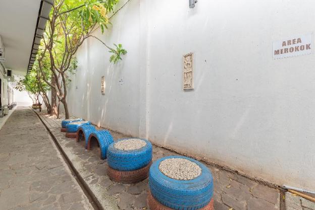 reddoorz jalan raya tuparev karawang