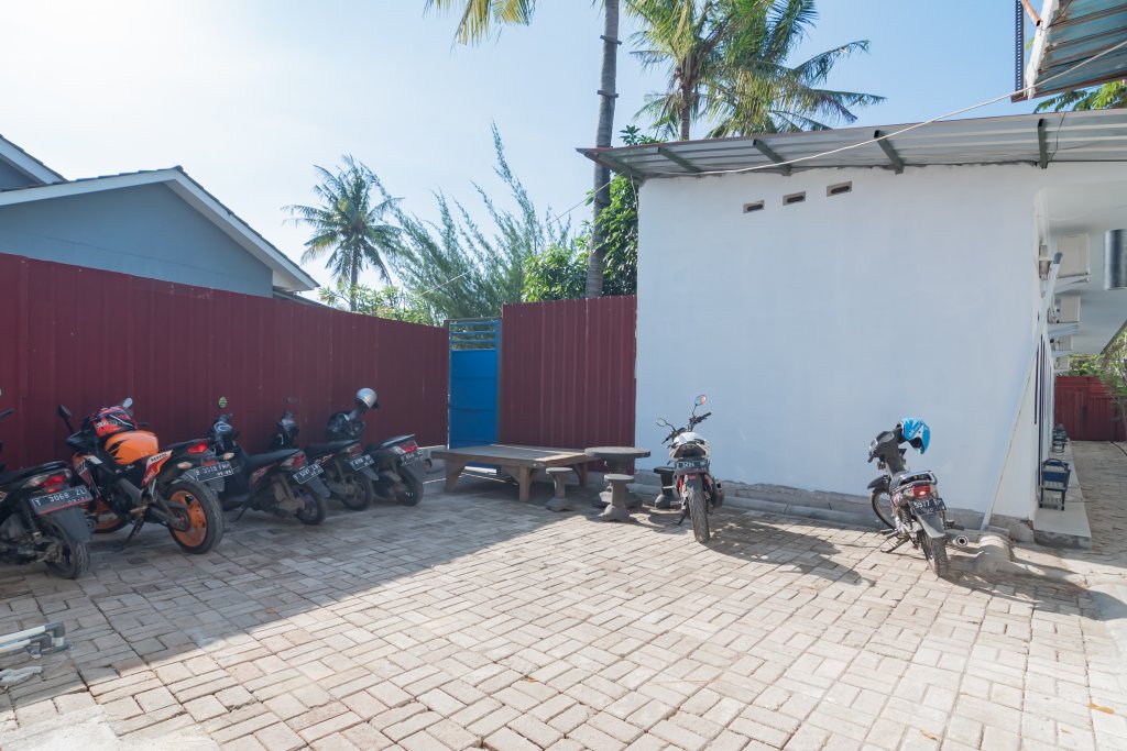 reddoorz jalan raya tuparev karawang