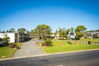 black dolphin motel and apartments