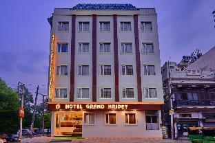 Hotel Grand Hridey  20 Steps From Railway Station