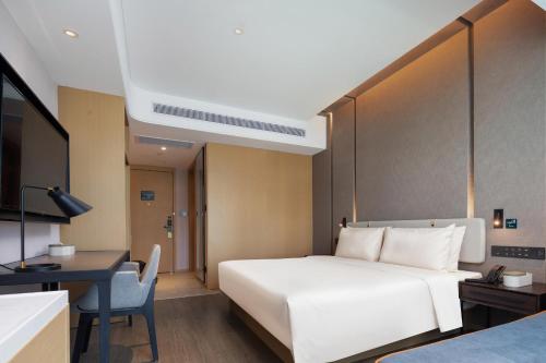 atour hotel jincheng zezhou road