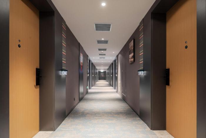 atour hotel jincheng zezhou road
