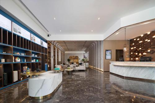 atour hotel jincheng zezhou road