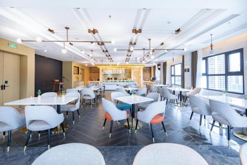 atour hotel yibin west high speed railway station