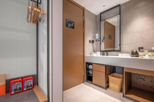 atour hotel taizhou jiaojiang