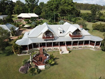clarence river bed and breakfast