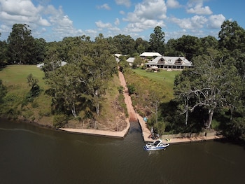 clarence river bed and breakfast