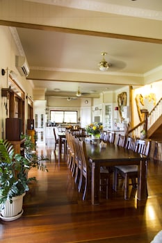 clarence river bed and breakfast