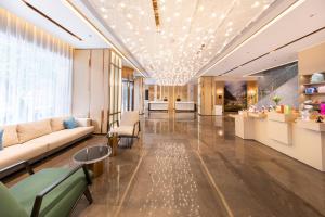 atour hotel shenzhen guangming science city