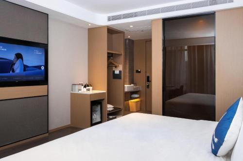 Atour Hotel North Qingdao Railway Station Middle Chongqing Road,China>>Qingdao,4 star