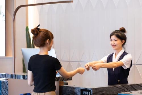 atour s hotel wuhan zhongnan