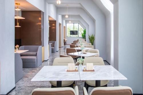atour s hotel wuhan zhongnan
