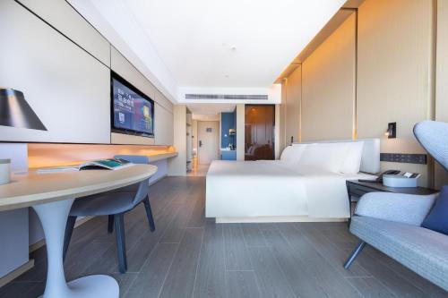 atour hotel zhongshan xiaolan